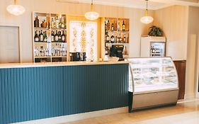 Гостиницы Достык